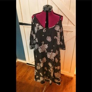 4xl Xhileration Dress-  Bare Shoulder - B/W.